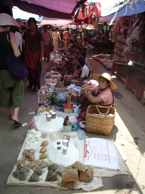 Travel - Myanmar - Inle Lake - Nyaung Shwe Market